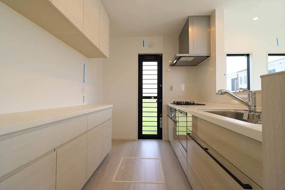 【6号棟　内観】 ※令和2年5月7日撮影