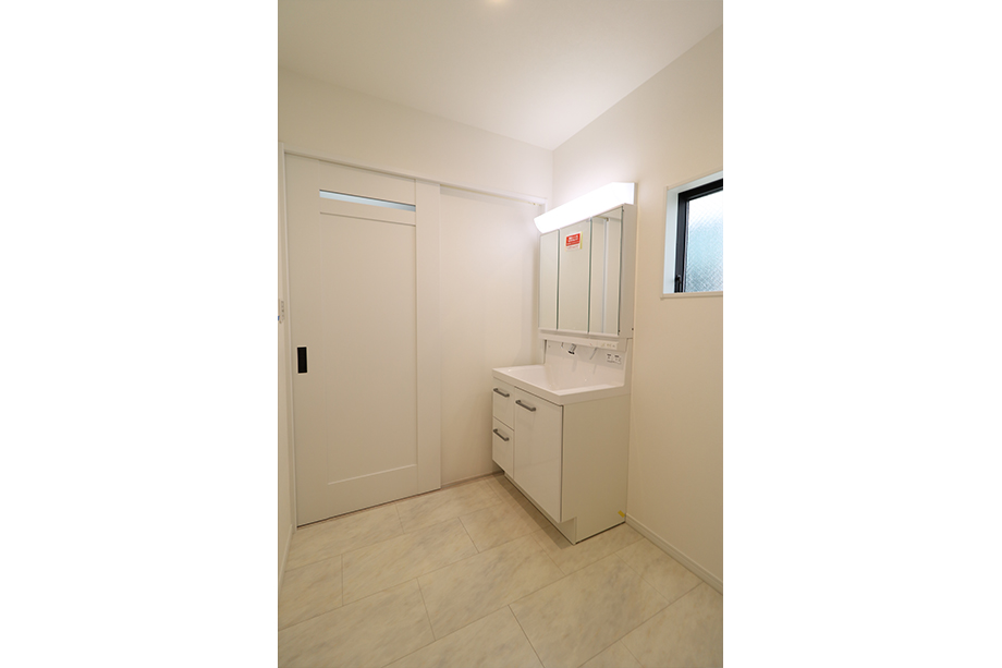 【6号棟　内観】 ※令和2年5月7日撮影