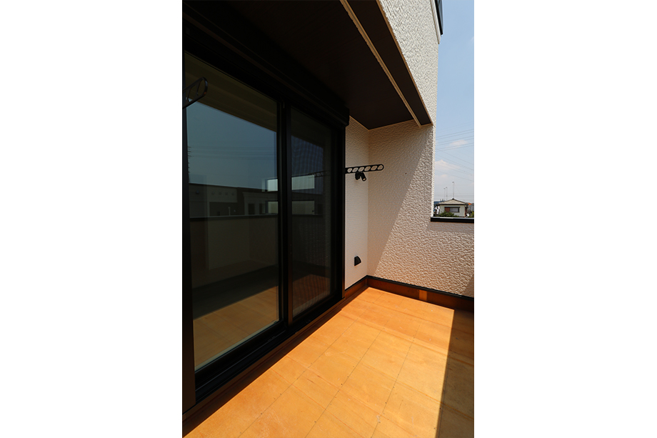 【6号棟　バルコニー】 ※令和2年5月7日撮影