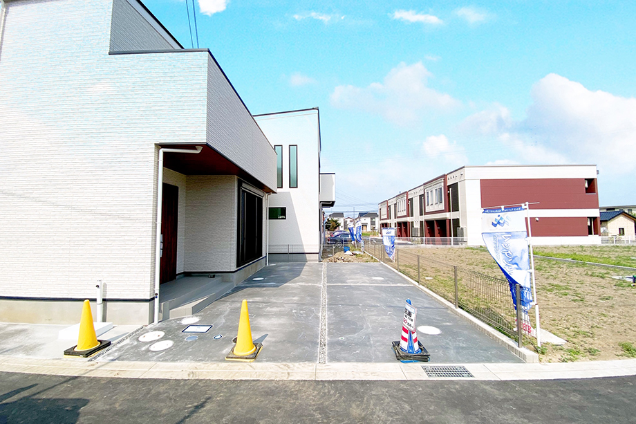 【前面道路】 ※令和2年6月5日撮影