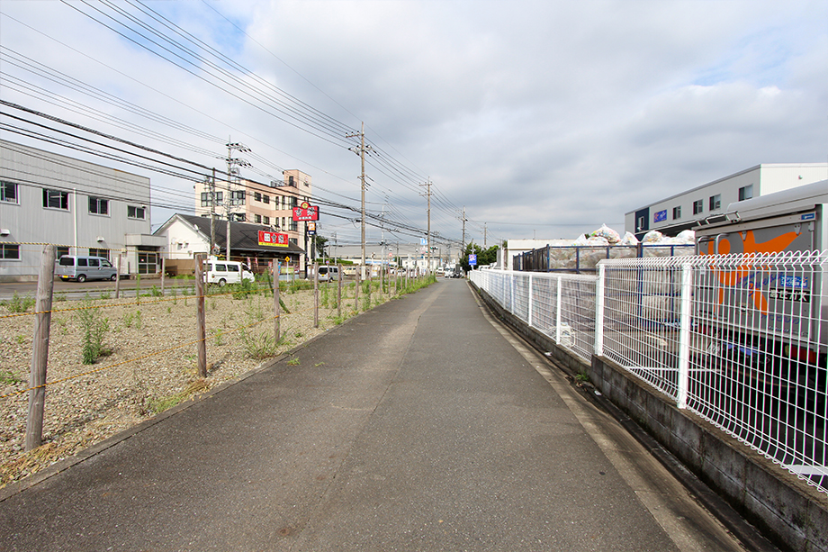 【前面道路】 ※令和2年7月30日撮影