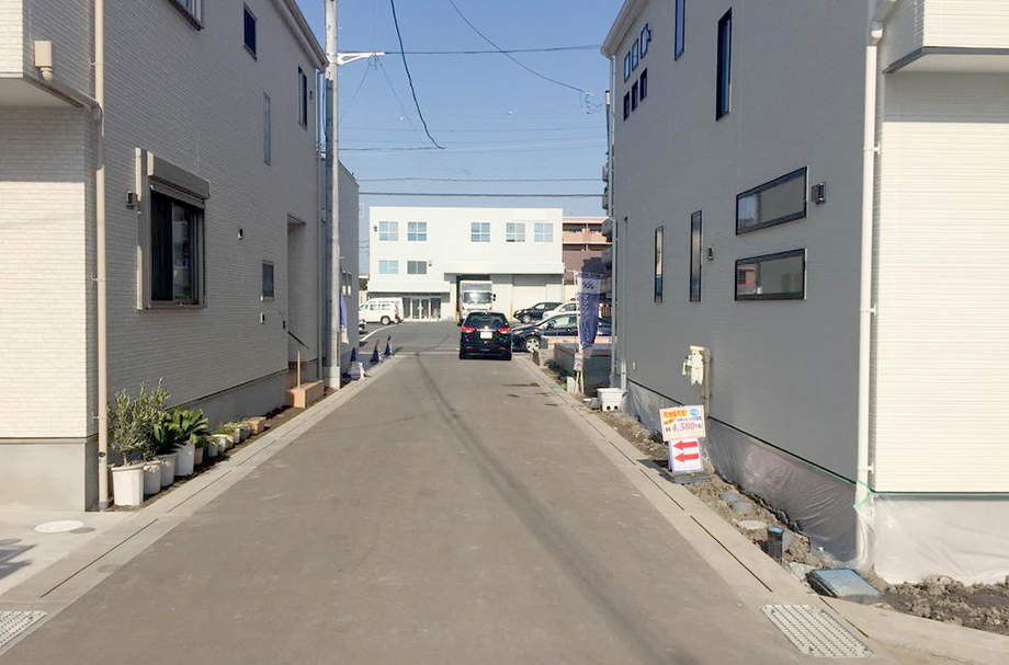 厚木市水引 新築一戸建て【前面道路】　※平成30年12月21日撮影