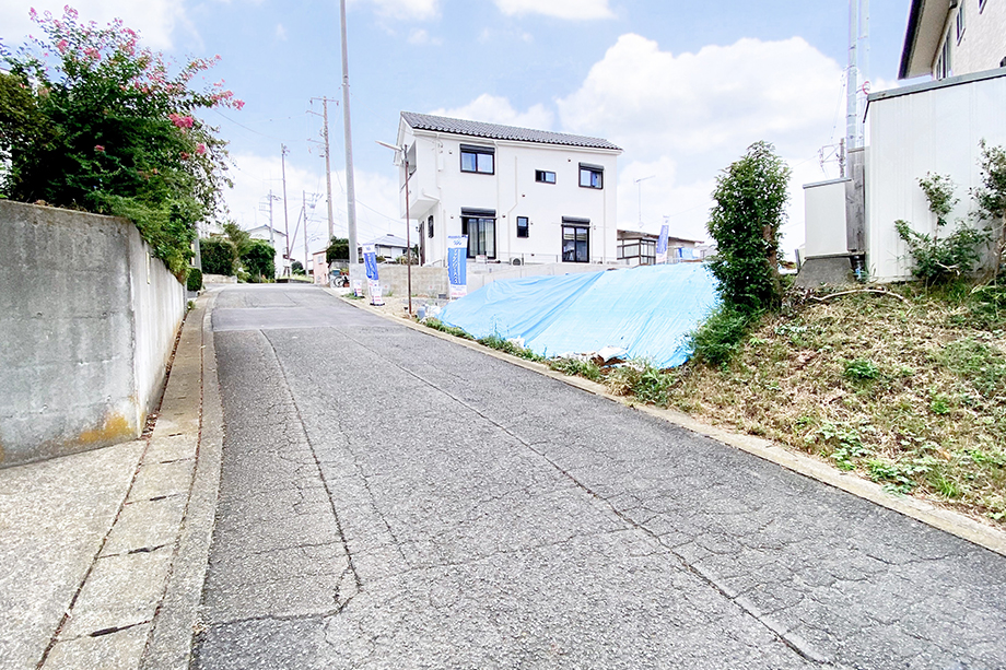 【前面道路】 ※令和2年9月21日撮影