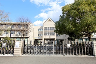 睦合東中学校…約890M