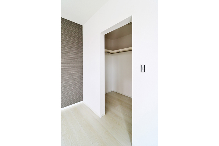 【6号棟　内観】 ※令和2年4月26日撮影