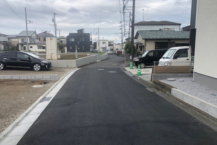 【前面道路】 ※令和3年4月1日撮影