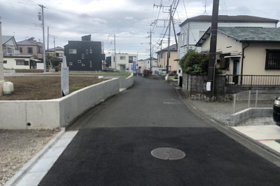 【前面道路】 ※令和2年4月1日撮影