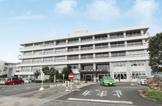 秦野市役所…約1,430Ｍ