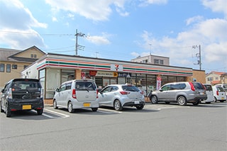 セブンイレブン秦野渋沢2丁目店…約450M