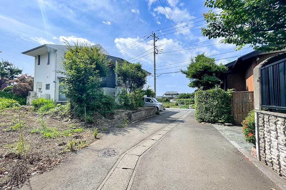 【前面道路】 ※令和4年6月24日撮影