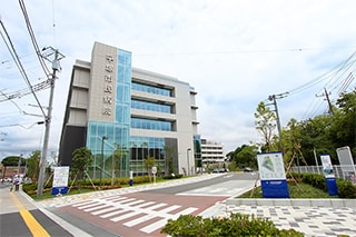 平塚市民病院…約1,600M