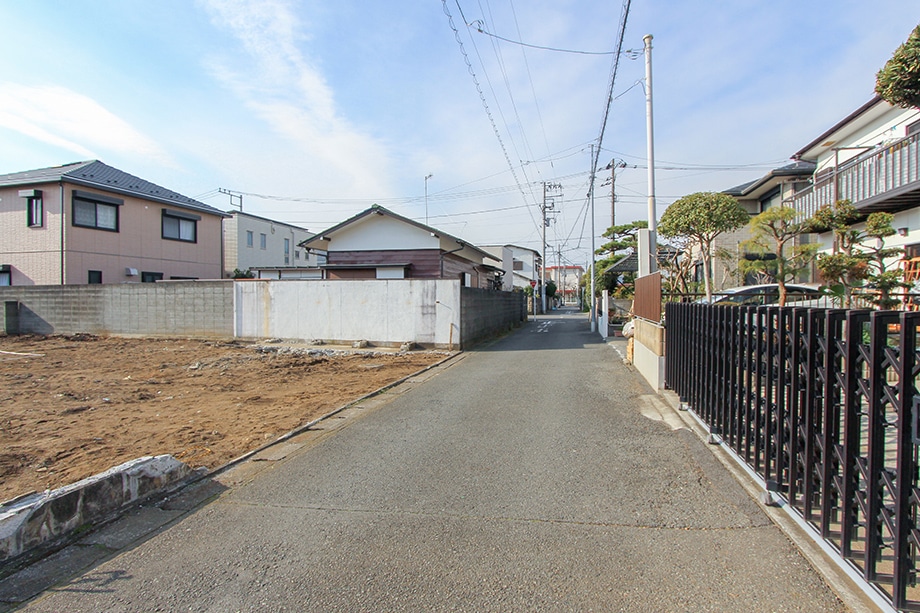 【前面道路】※平成30年12月27日撮影
