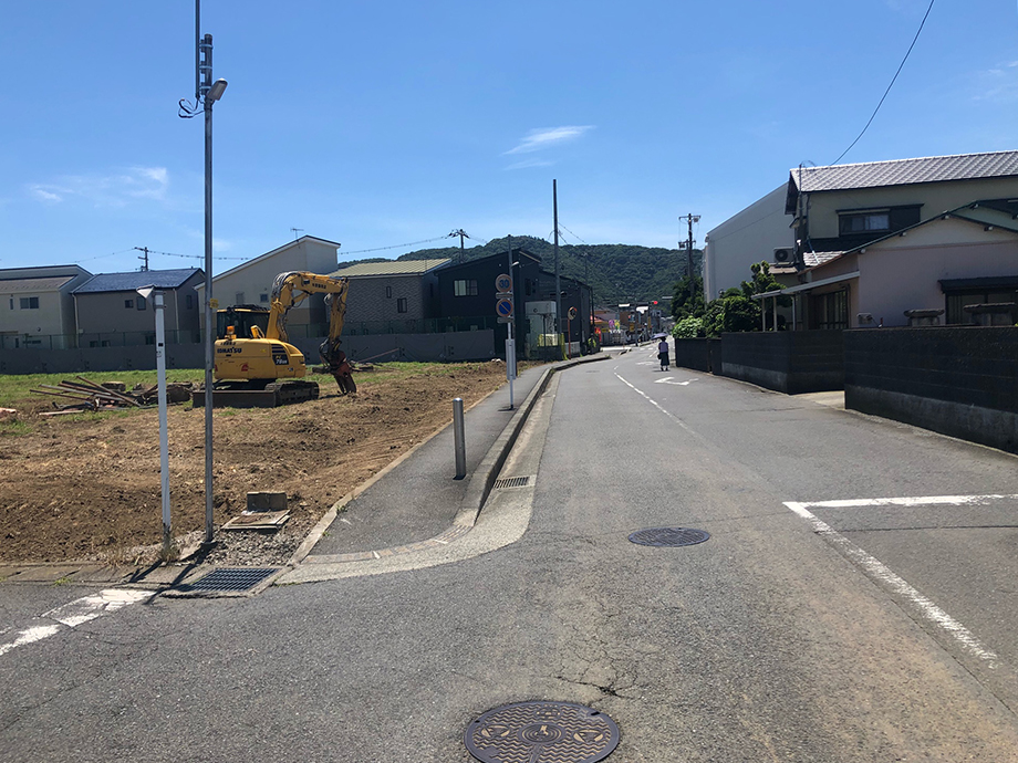 【前面道路】※令和4年7月24日撮影