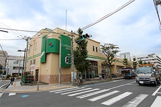 しまむらストアー駅前店…約440M