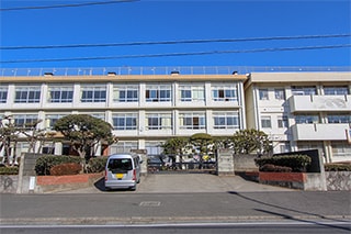 浜岳中学校…約320M