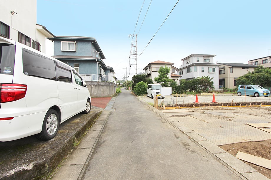 【前面道路】 ※令和2年7月30日撮影